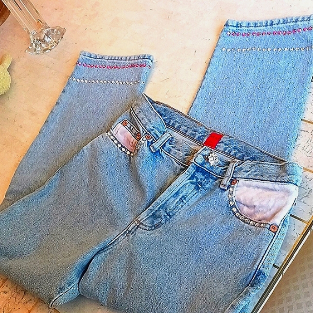 Vintage- A.B.S. denim Jeans,,pink suede patching & embelished design,,sz 4